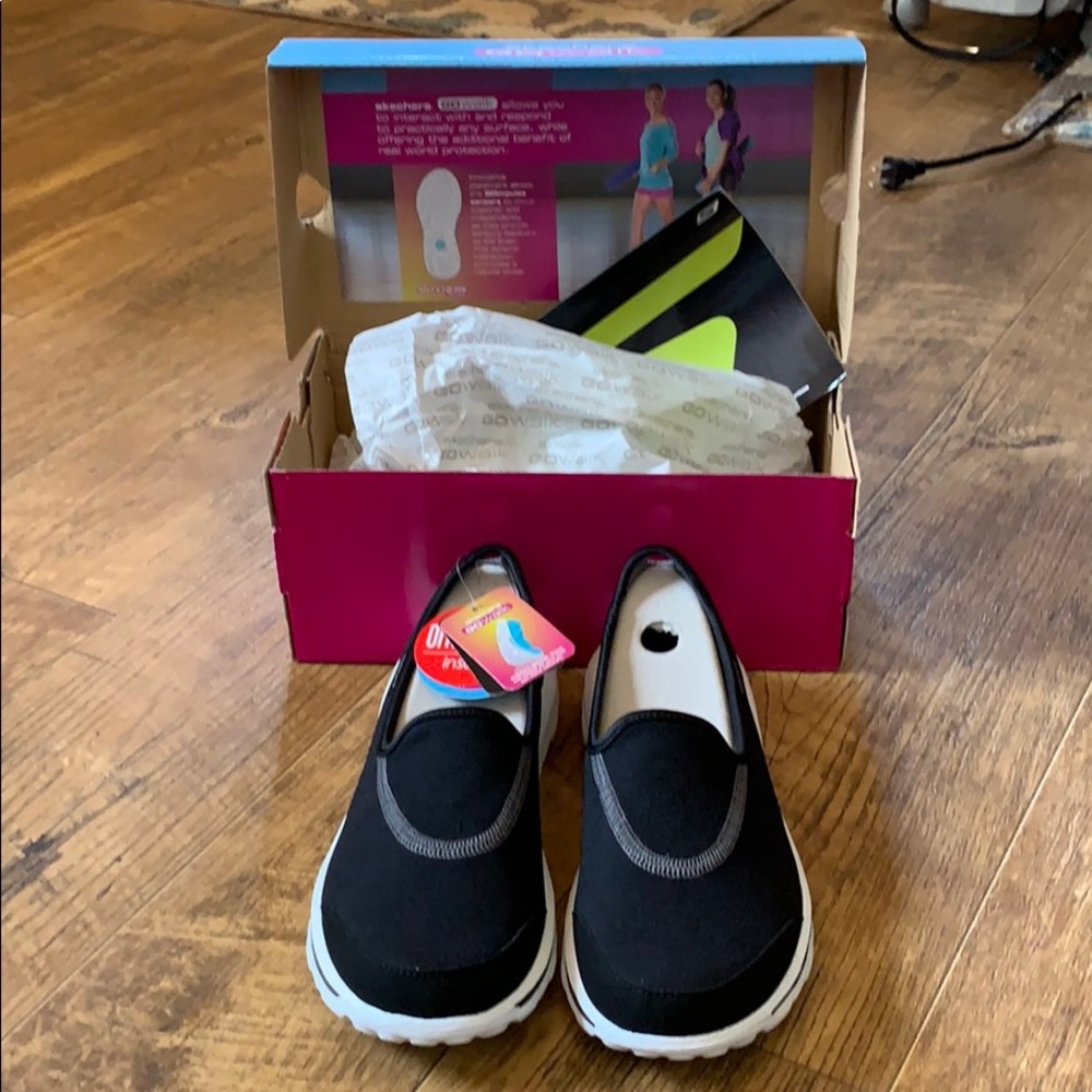 Skechers Go Walk